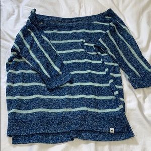 Quarter sleeve sweater